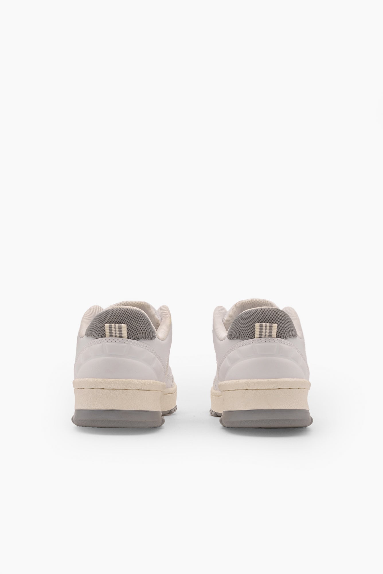 White/Ultimate Gray