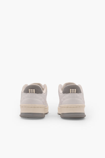 White/Ultimate Gray