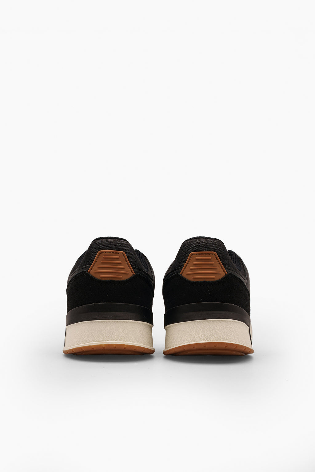 Black/Off White