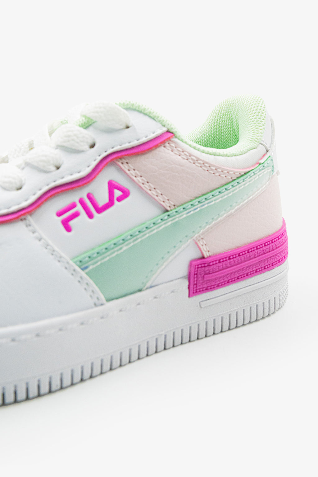 Kid's Riley Sneaker