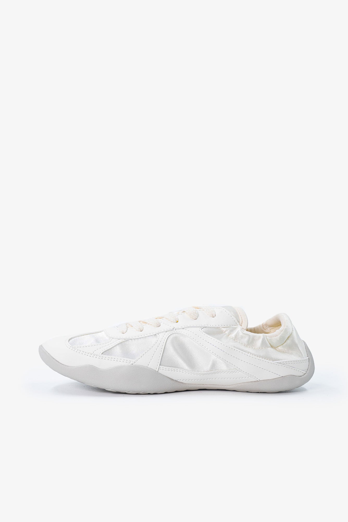 Women’s Glio Sneakers