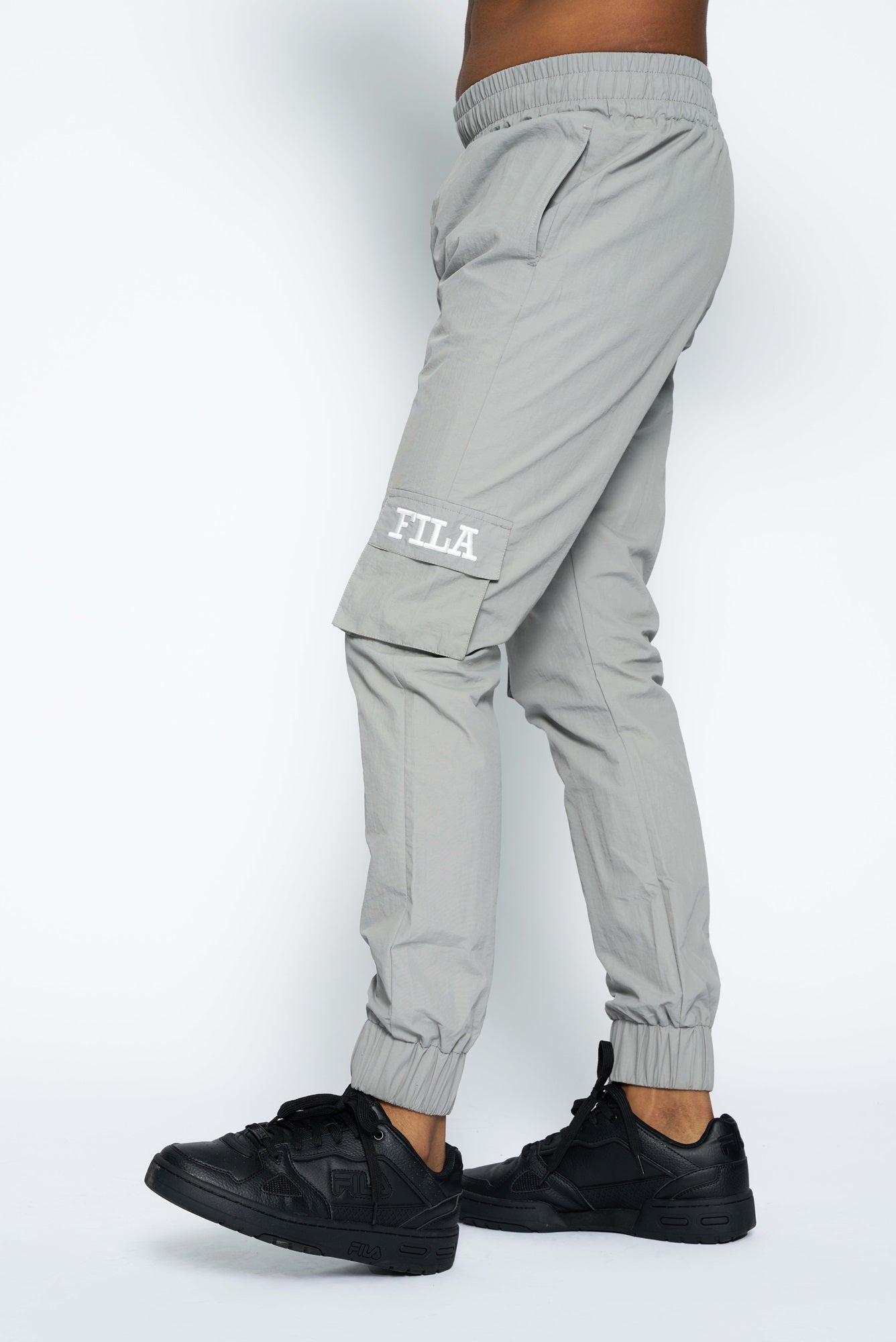 Fila hotsell cargo sweatpants