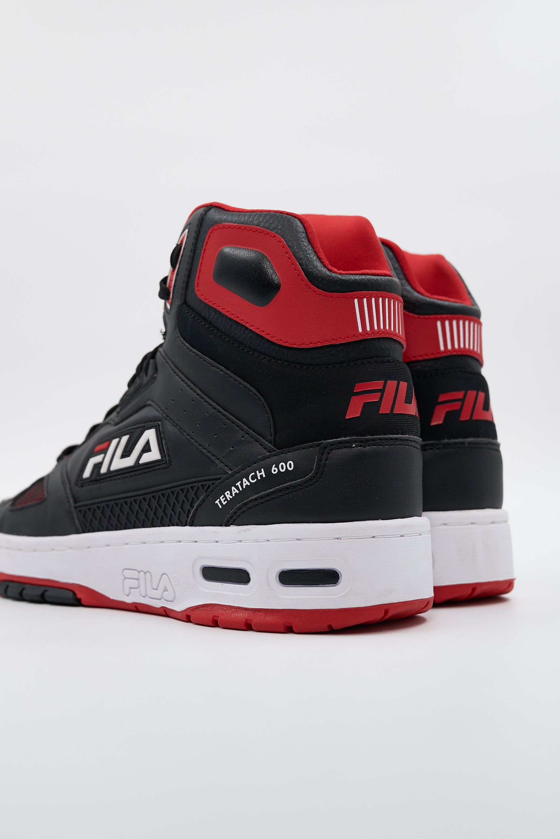 Black/Fila Red